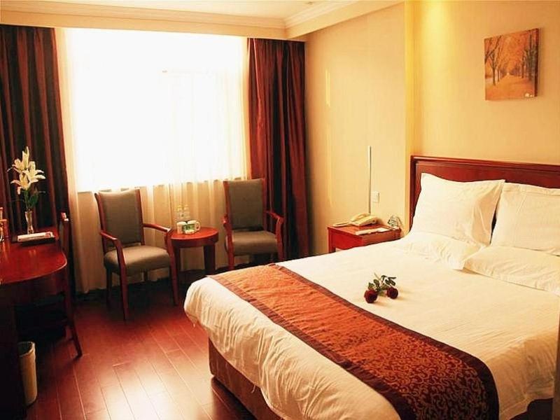 Greentree Inn Jiangsu Yancheng Dongtai Honglan Road Pedestrian Street Express Hotel Bagian luar foto