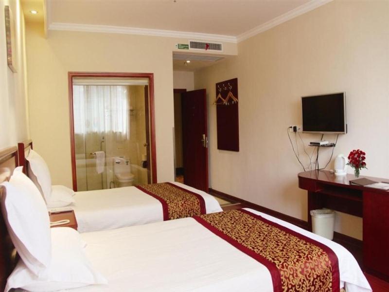 Greentree Inn Jiangsu Yancheng Dongtai Honglan Road Pedestrian Street Express Hotel Bagian luar foto