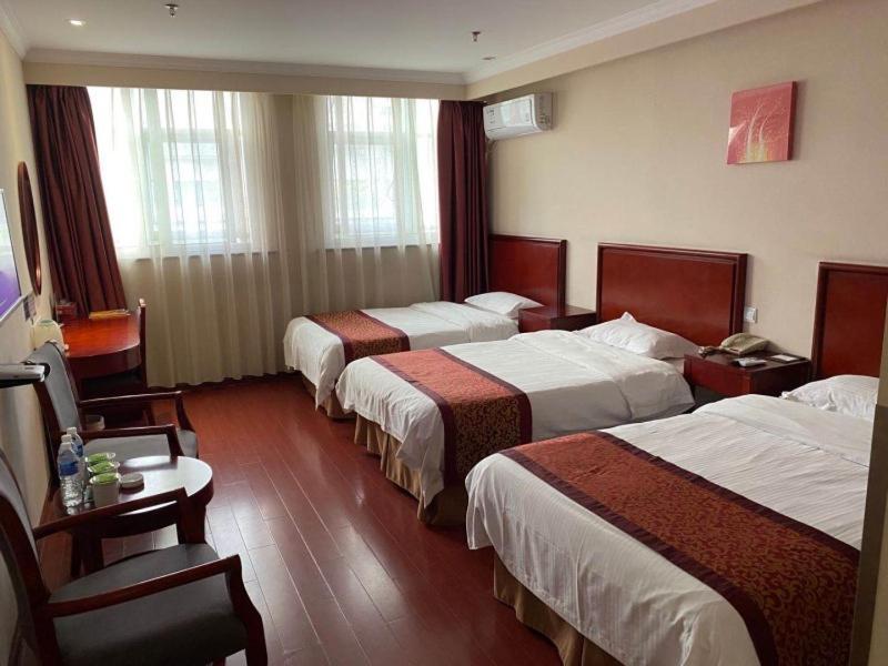 Greentree Inn Jiangsu Yancheng Dongtai Honglan Road Pedestrian Street Express Hotel Bagian luar foto