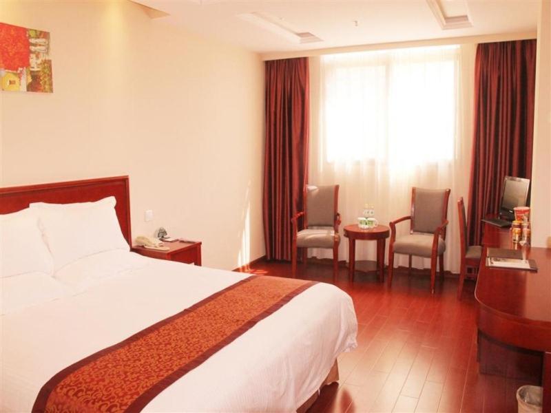 Greentree Inn Jiangsu Yancheng Dongtai Honglan Road Pedestrian Street Express Hotel Bagian luar foto