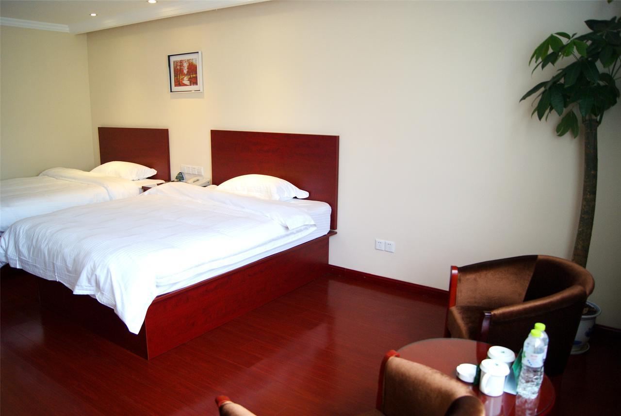 Greentree Inn Jiangsu Yancheng Dongtai Honglan Road Pedestrian Street Express Hotel Bagian luar foto