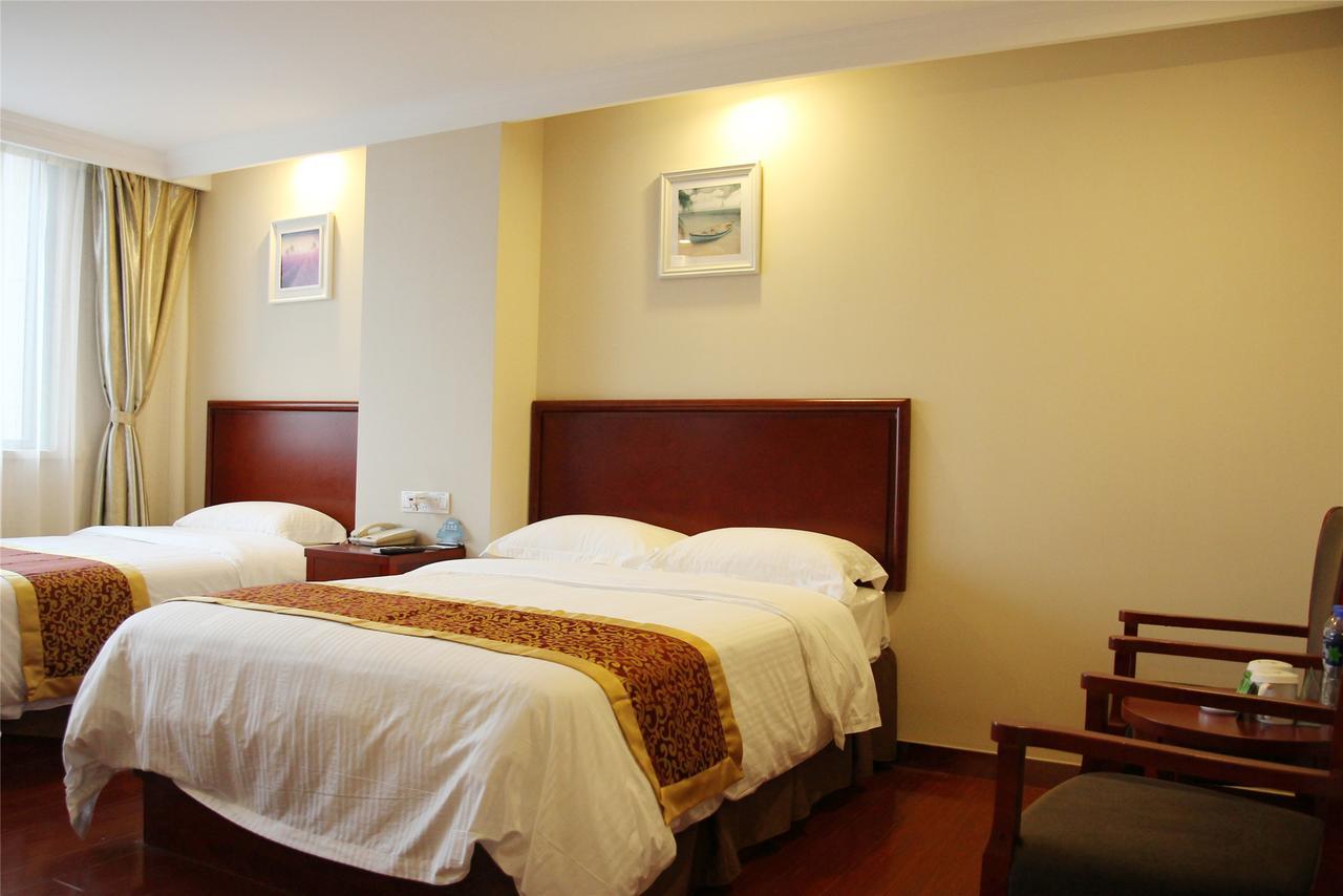 Greentree Inn Jiangsu Yancheng Dongtai Honglan Road Pedestrian Street Express Hotel Bagian luar foto