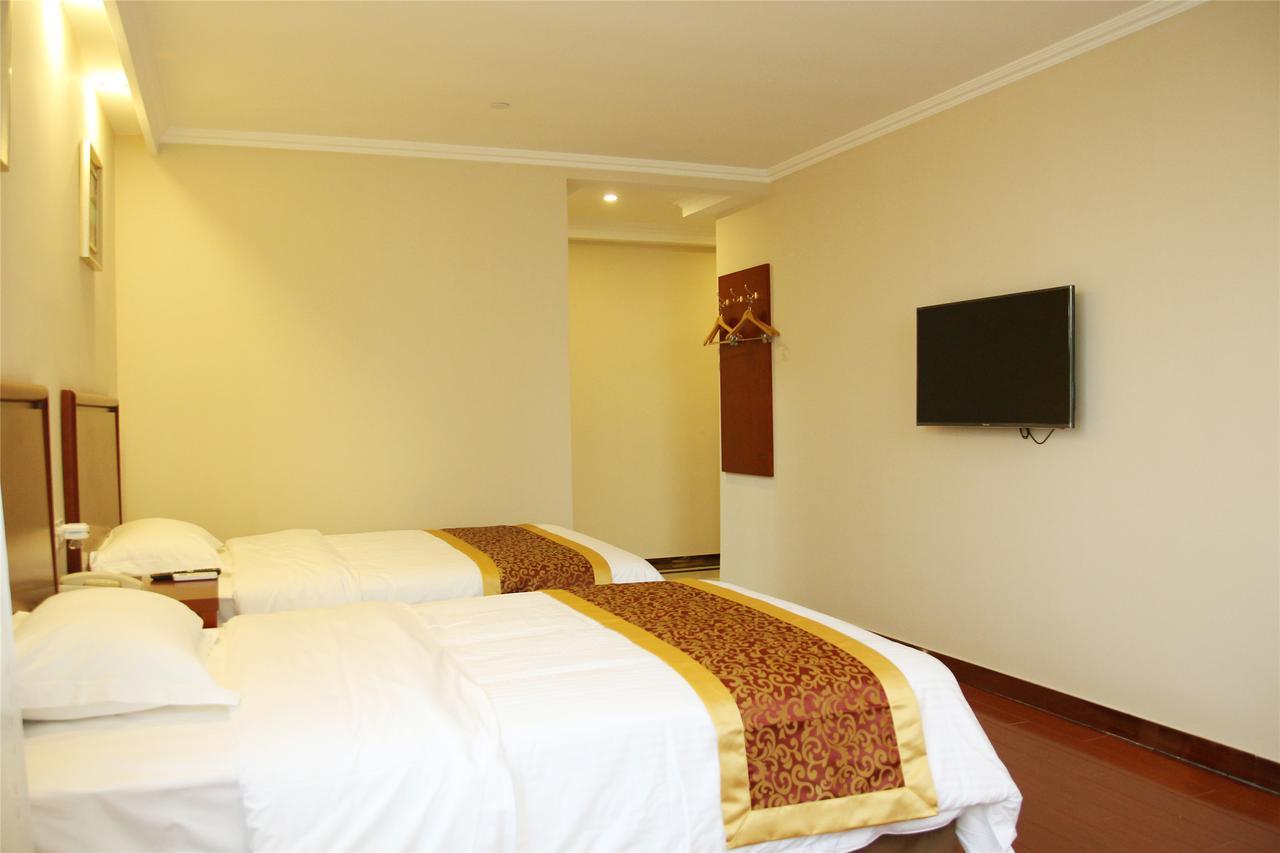 Greentree Inn Jiangsu Yancheng Dongtai Honglan Road Pedestrian Street Express Hotel Bagian luar foto