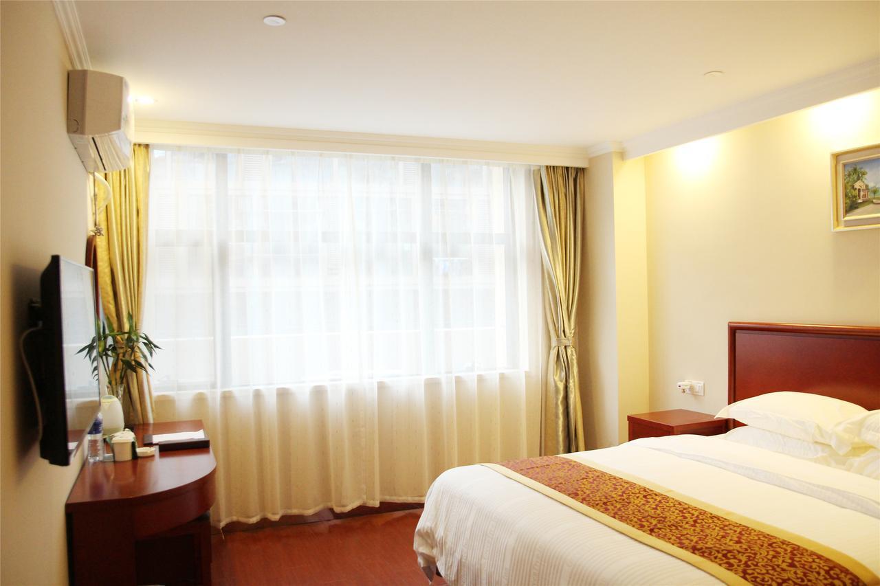 Greentree Inn Jiangsu Yancheng Dongtai Honglan Road Pedestrian Street Express Hotel Bagian luar foto